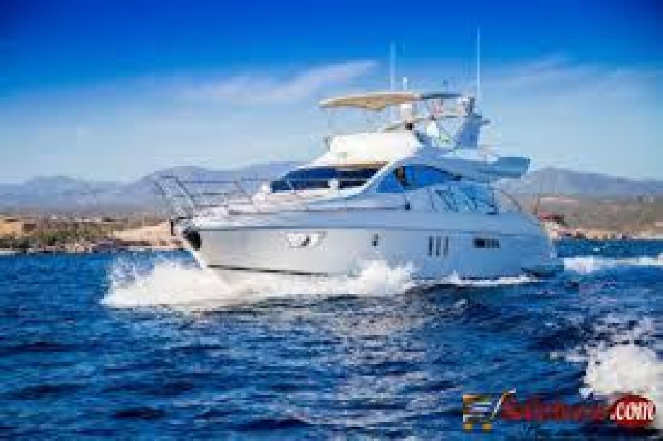Cabo San Lucas Yacht Charter Croozi