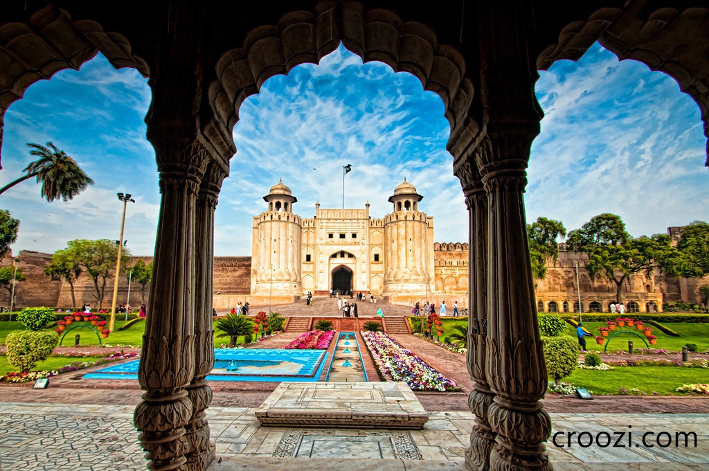 Shahi Qila Lahore - Lahore Fort - Lahore, Pakistan  Croozi